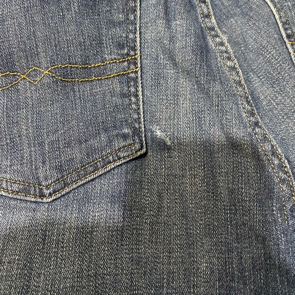 Lucky Brand Blue Straight Jeans Versatile Everyday Wear- Women’s 14/32 - Picture 10 of 13